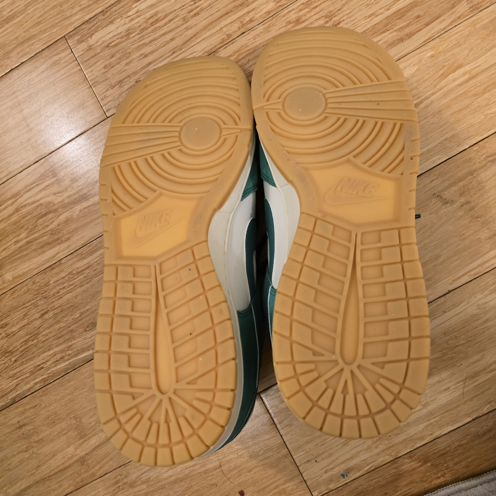 Nike Dunk Low Green White Suede Sneakers - Picture 6 of 10